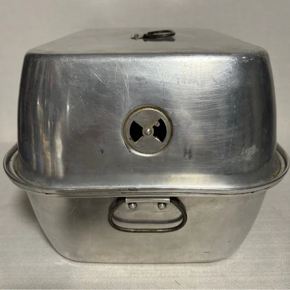 VTG WEAR-EVER Aluminum #325 USA LG Vented Deep Roasting Pan with Lid Handles EUC - Picture 5 of 15